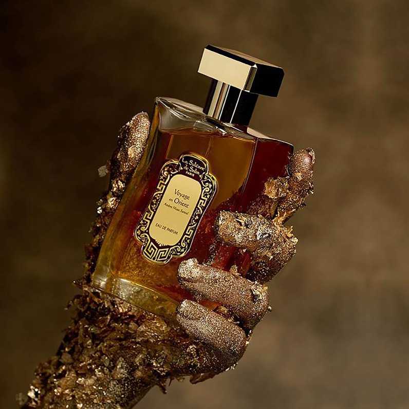 Perfume - Amber musk sandalwood
