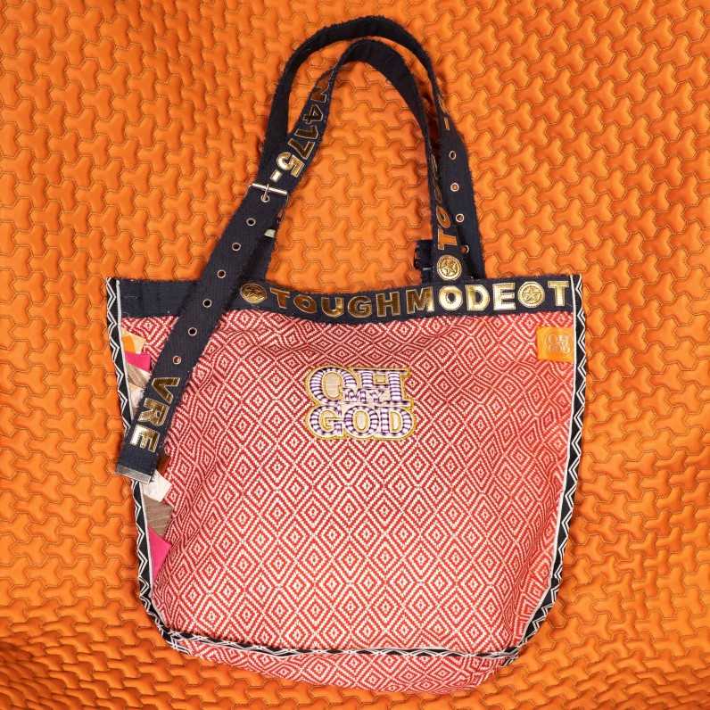 CLAUDIA TOTE Unique Piece Handikraft...