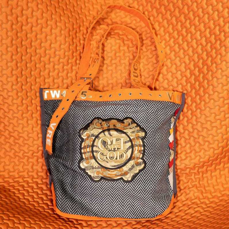 CLAUDIA TOTE Unique Piece Handikraft...