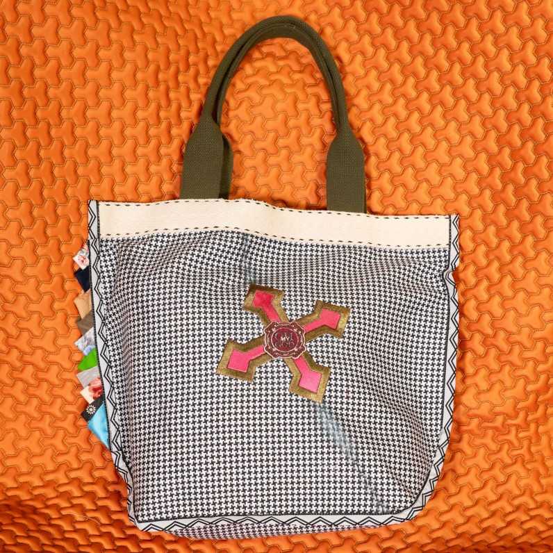 CLAUDIA TOTE Unique Piece Handikraft...