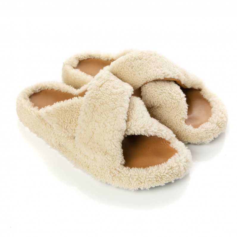 SHEEPSKIN & LEATHER
